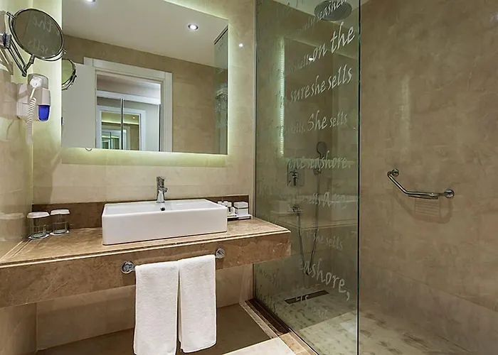 Resort Sea Shell & 5*